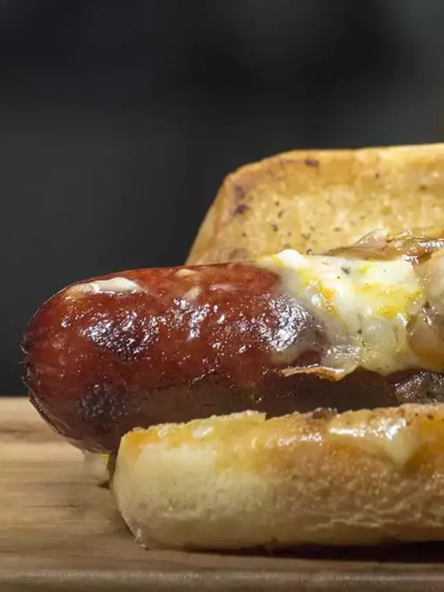 10 MLB Ballparks that Serve the Best Hot Dogs